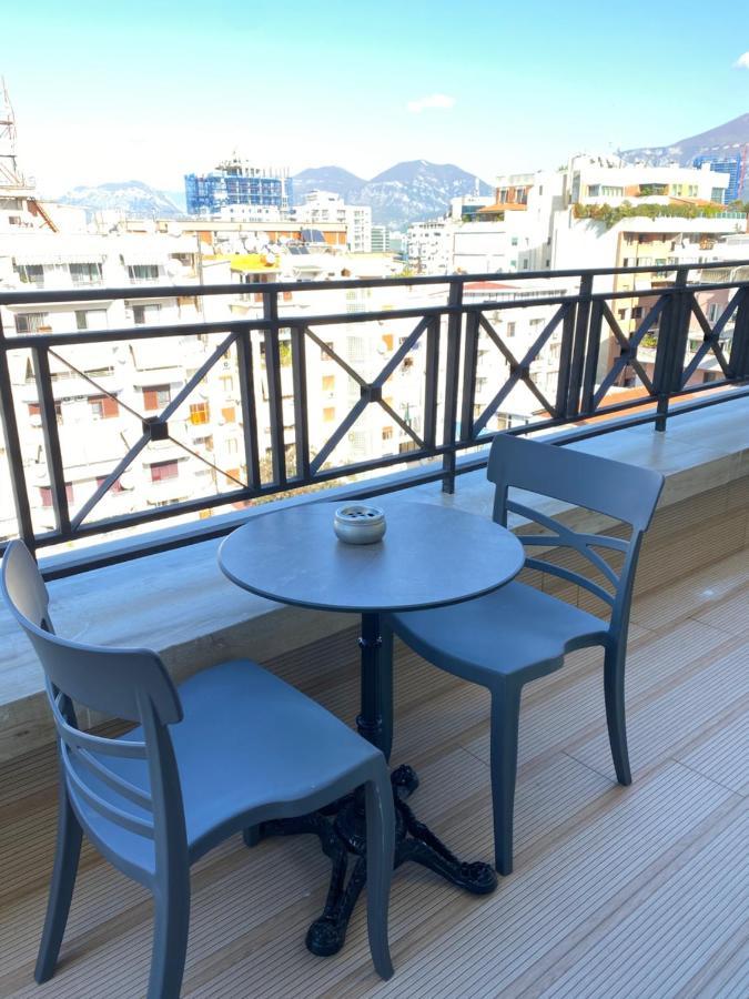 Deluxe Rooms In Blloku Area Tirana Exterior foto